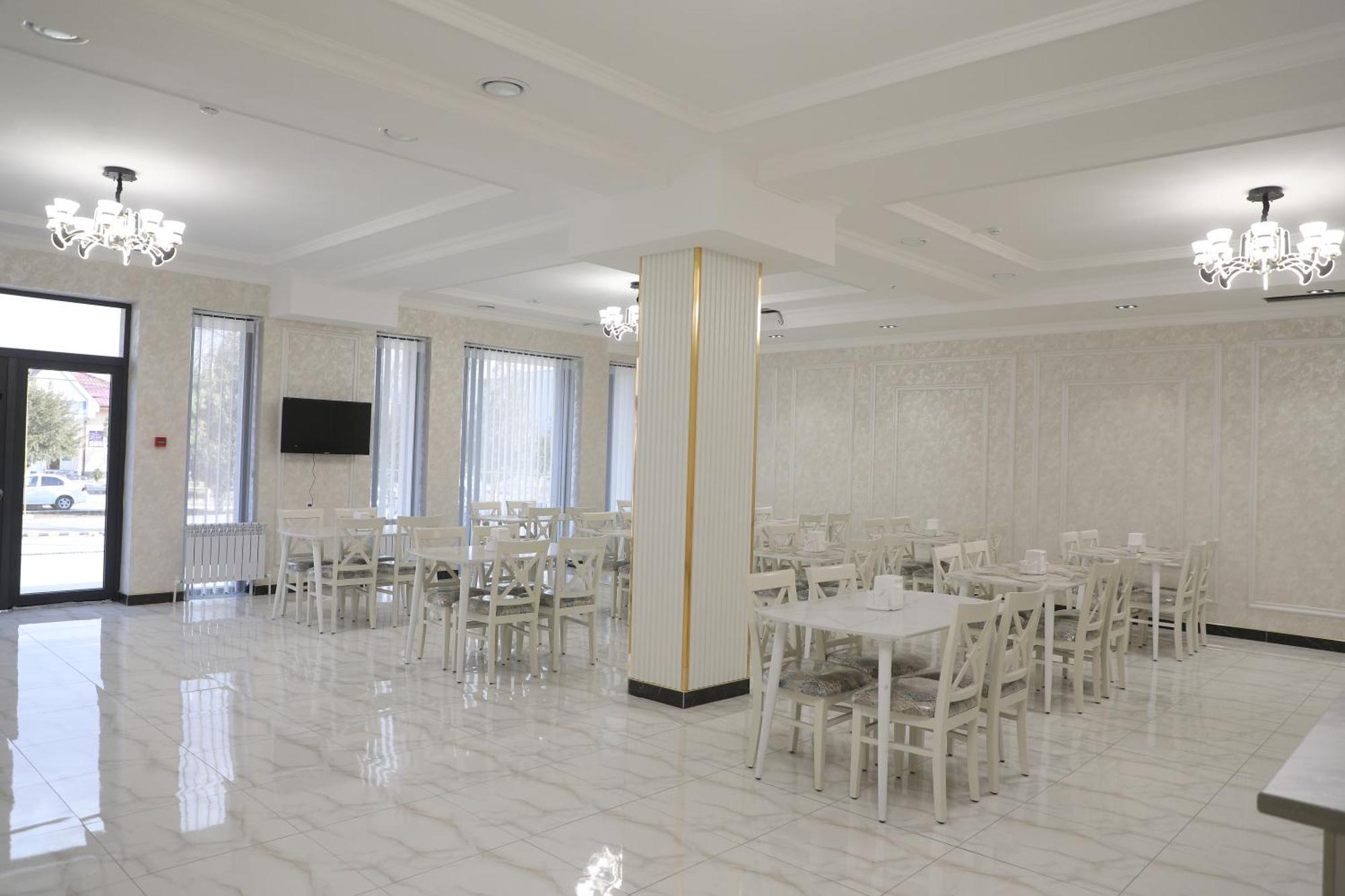 Status Hotel Карши Экстерьер фото