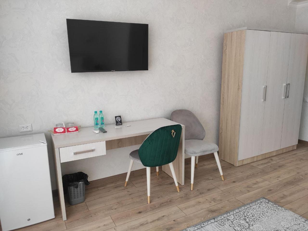 Status Hotel Карши Экстерьер фото